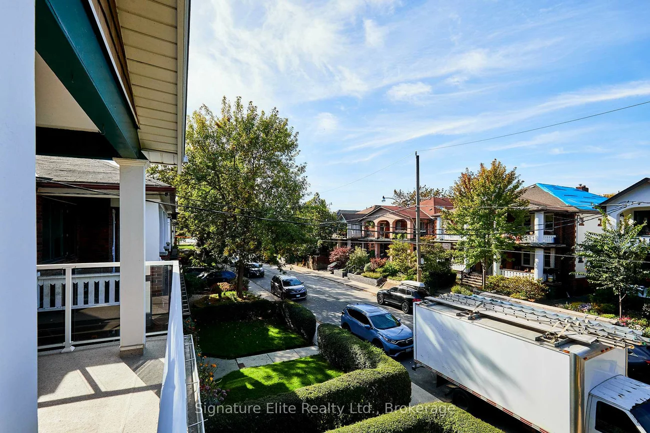 21, Hammersmith, The Beaches, Toronto