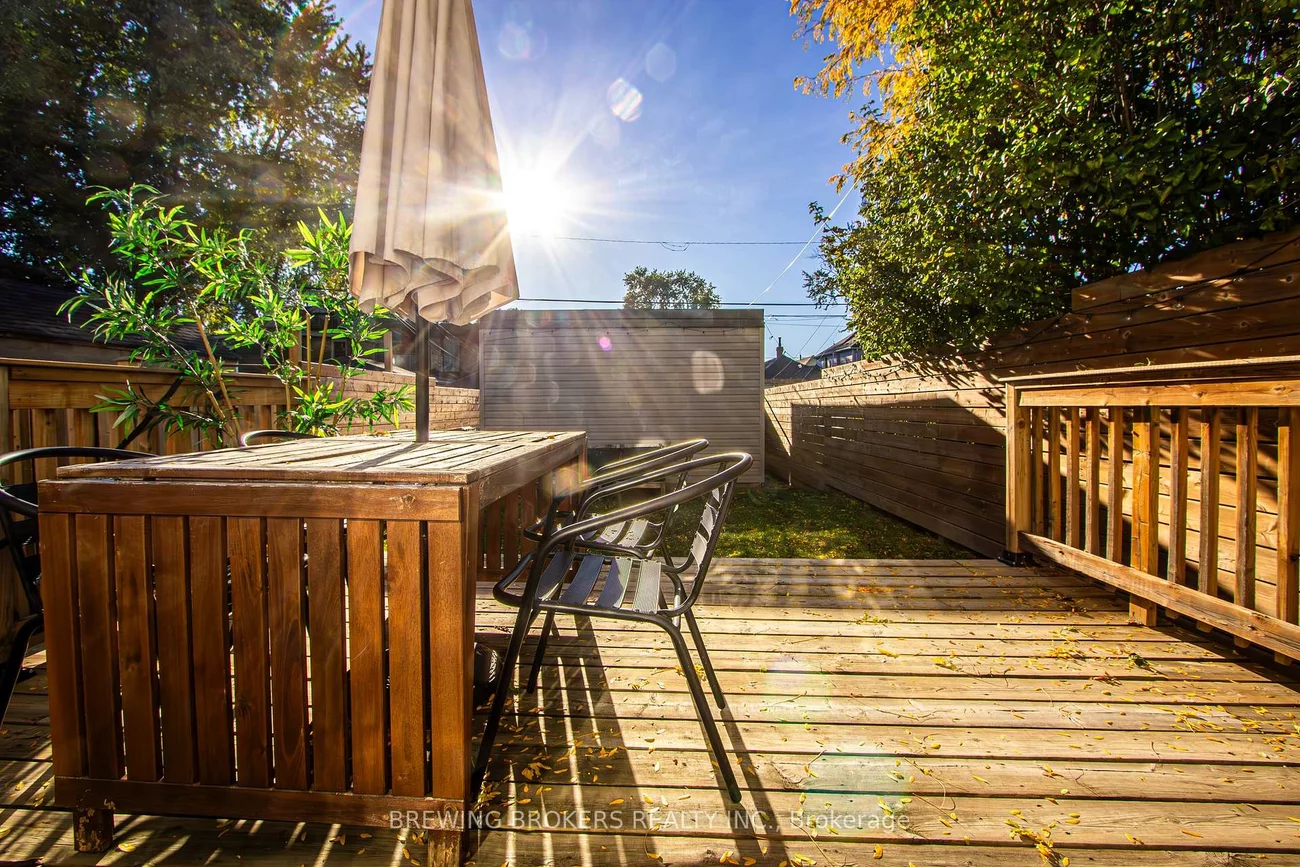16, Bryant, Crescent Town, Toronto
