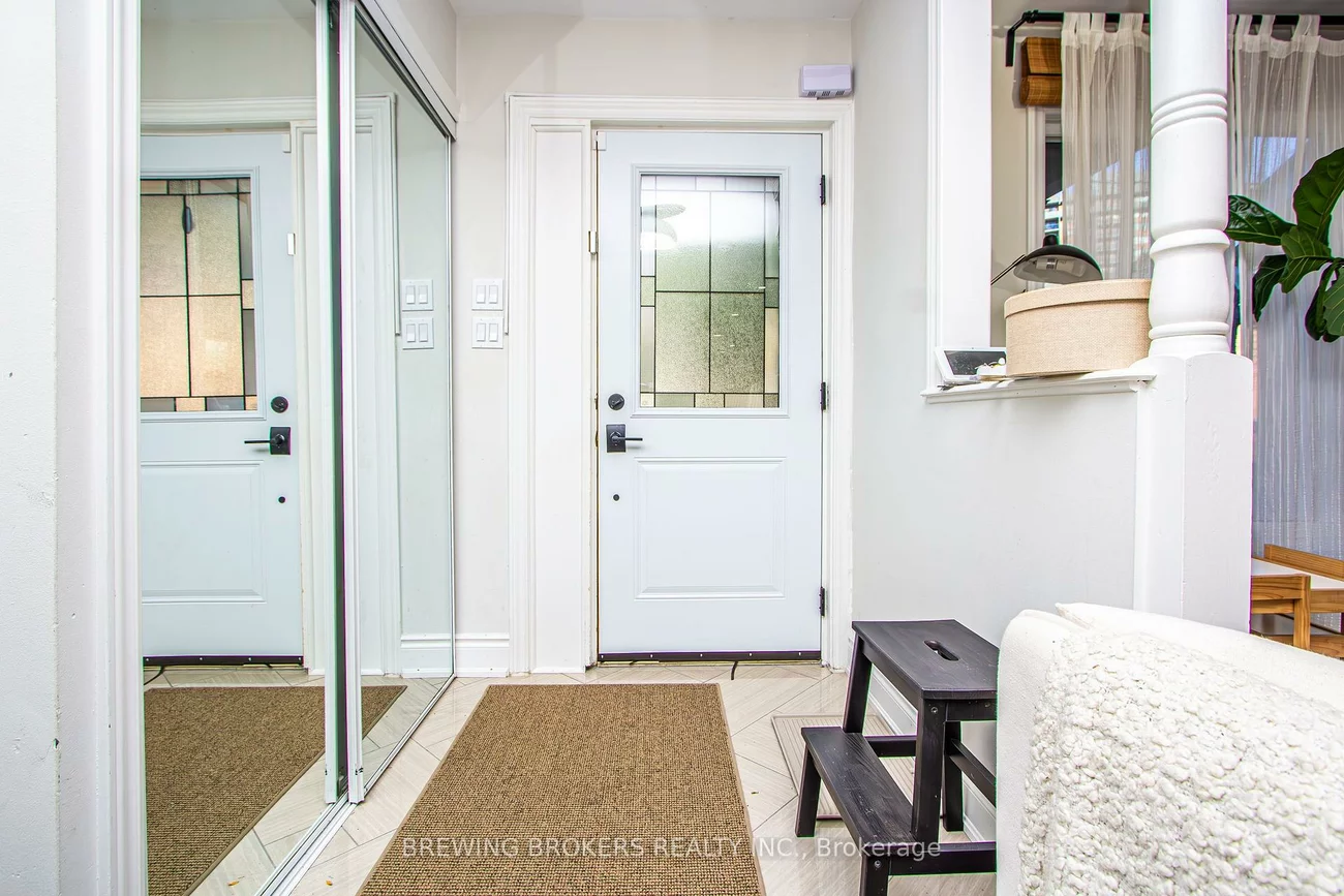 16, Bryant, Crescent Town, Toronto