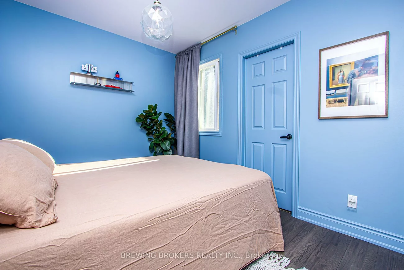 16, Bryant, Crescent Town, Toronto