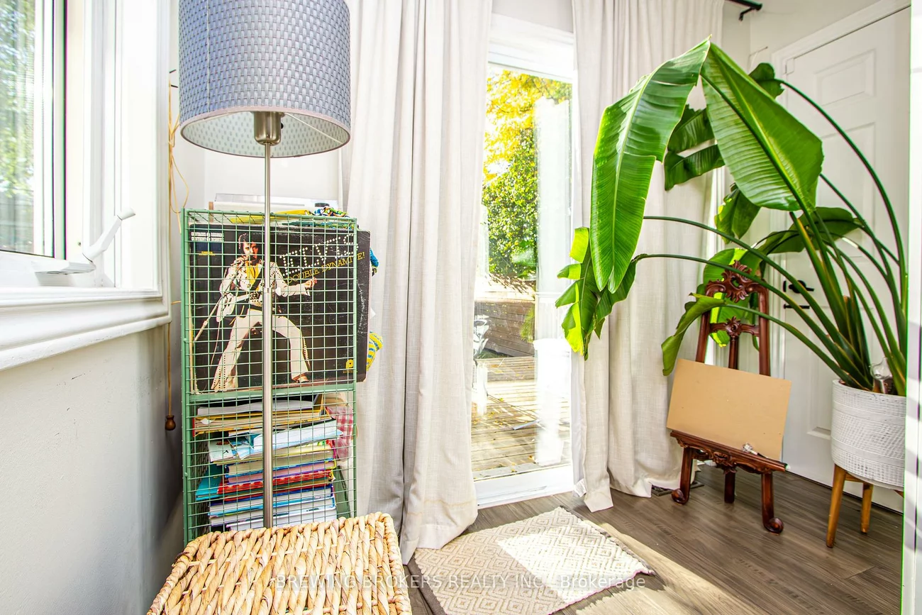 16, Bryant, Crescent Town, Toronto