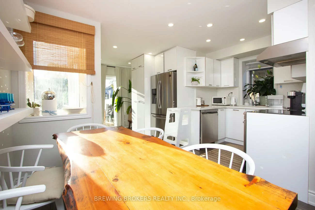 16, Bryant, Crescent Town, Toronto