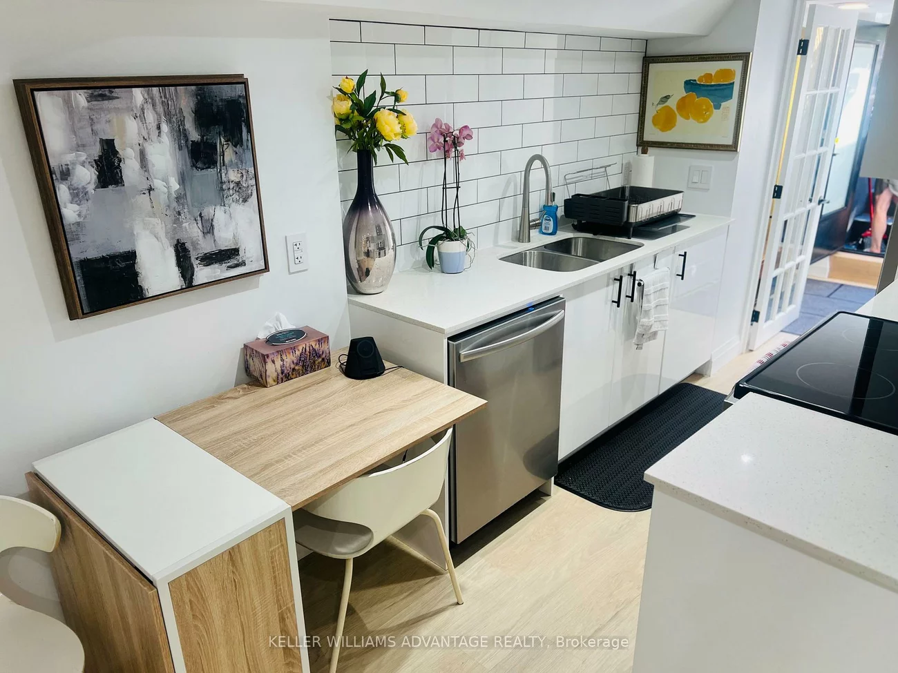 12, KIMBERLEY, The Beaches, Toronto