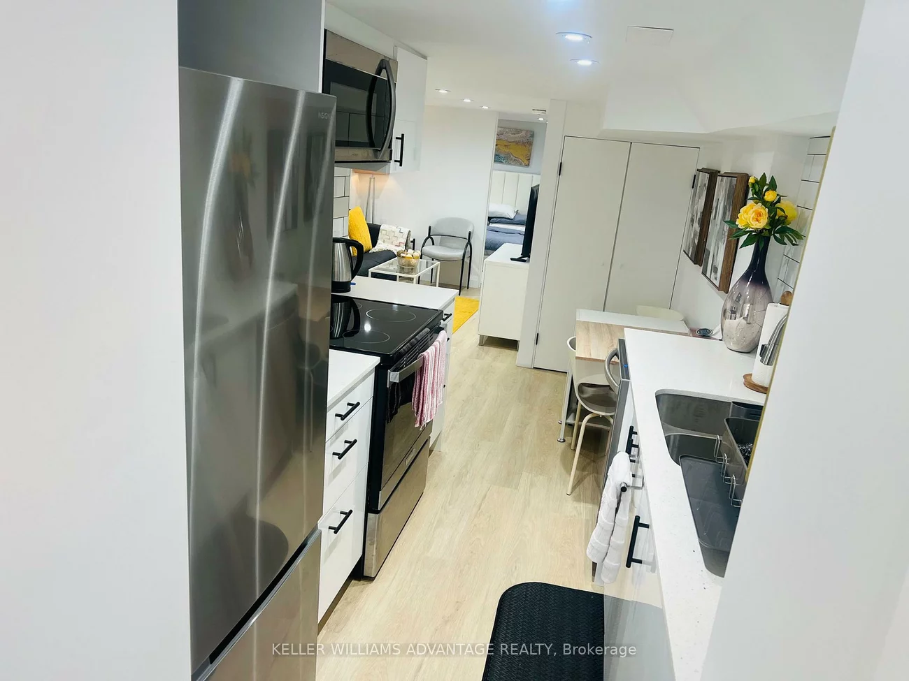 12, KIMBERLEY, The Beaches, Toronto