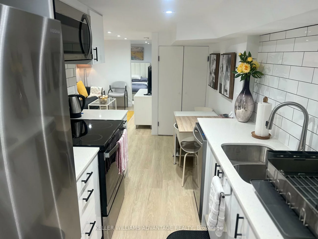 12, KIMBERLEY, The Beaches, Toronto