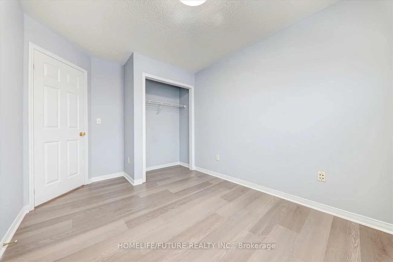 221, Hupfield, Malvern, Toronto