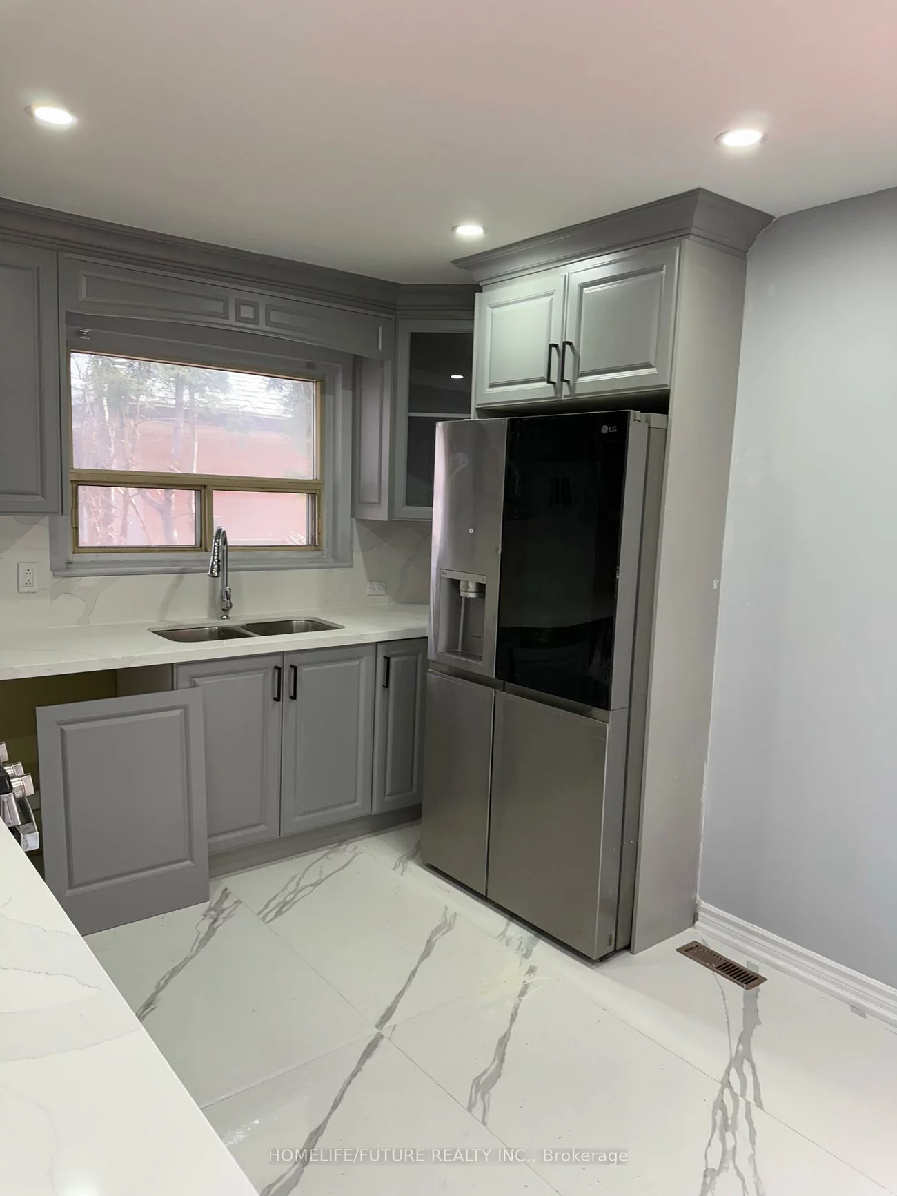 221, Hupfield, Malvern, Toronto