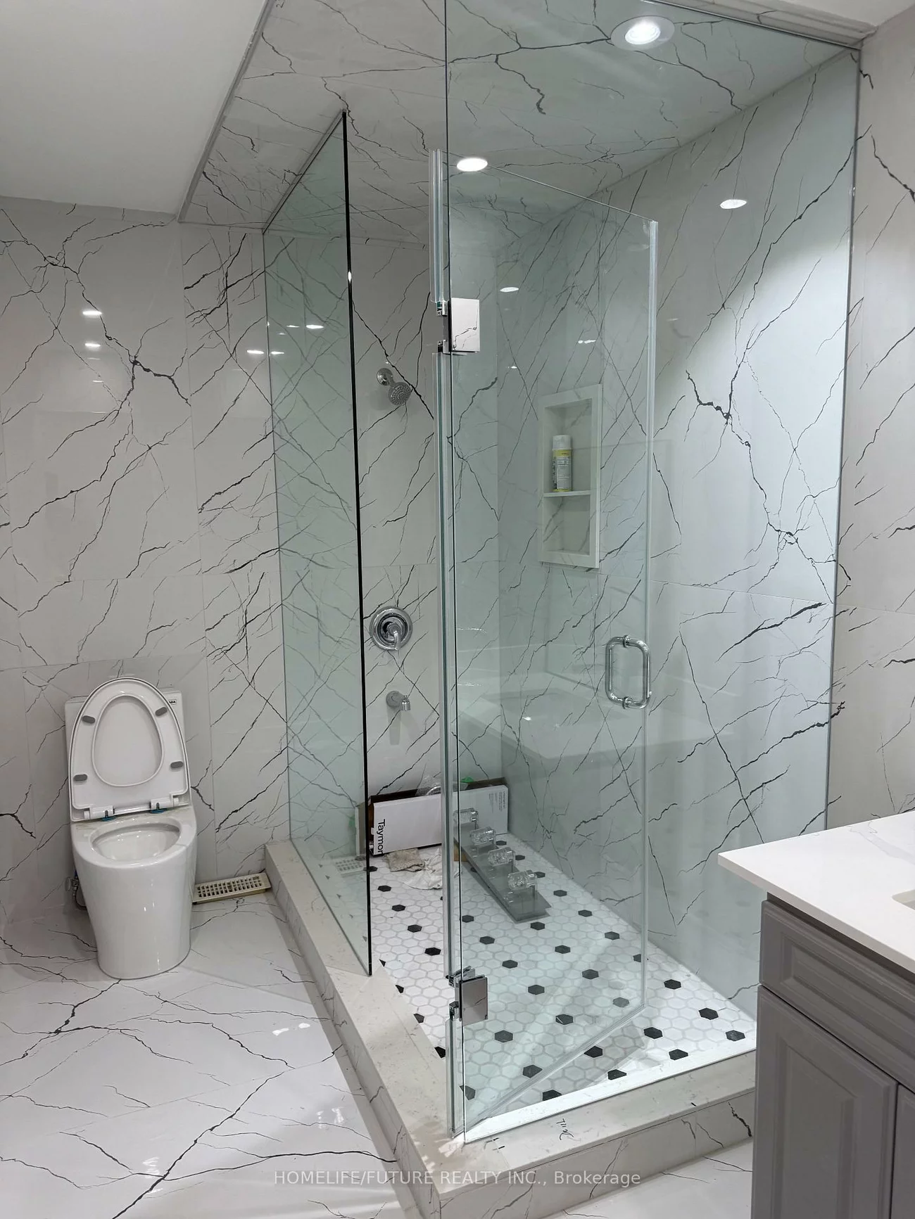 221, Hupfield, Malvern, Toronto