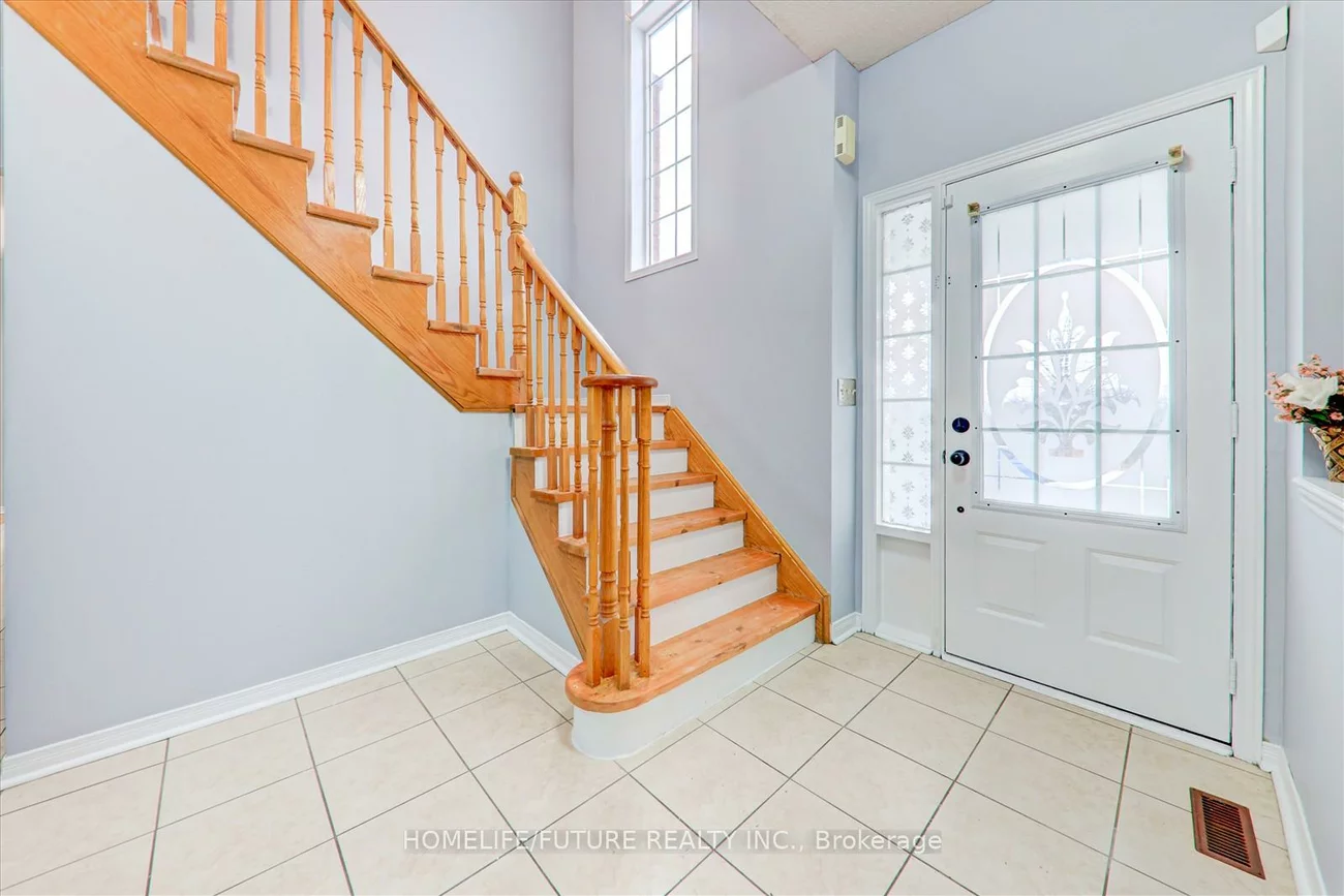 221, Hupfield, Malvern, Toronto
