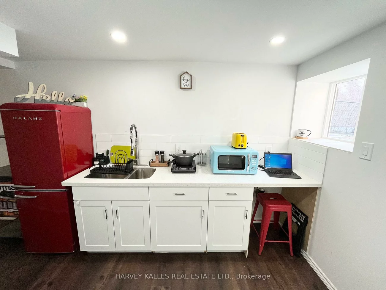 26, Leyton, Oakridge, Toronto