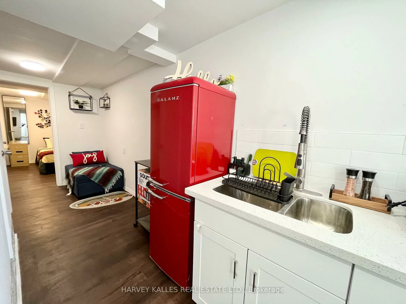 26, Leyton, Oakridge, Toronto