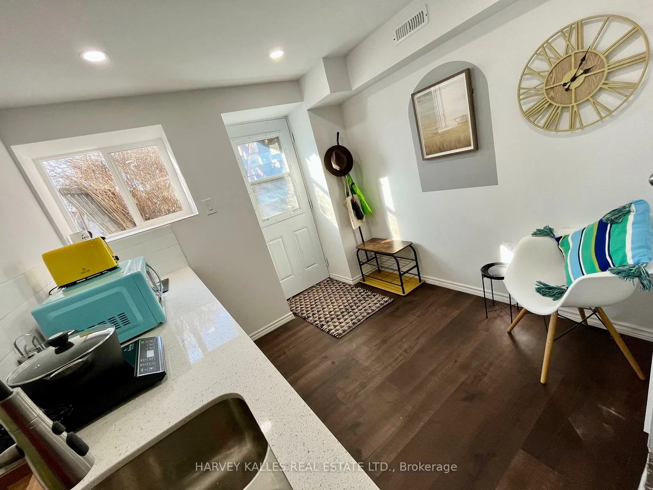 26, Leyton, Oakridge, Toronto