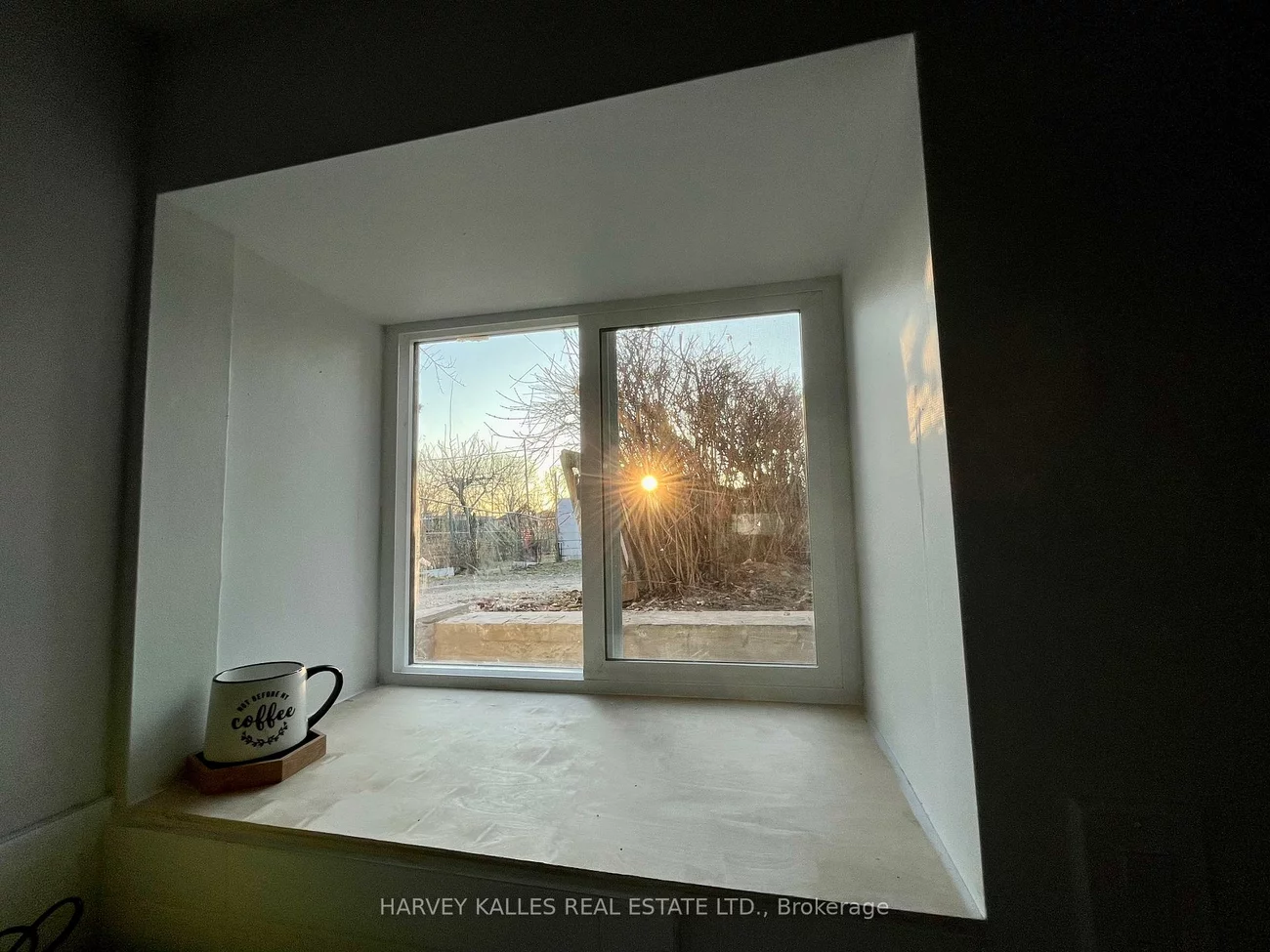 26, Leyton, Oakridge, Toronto