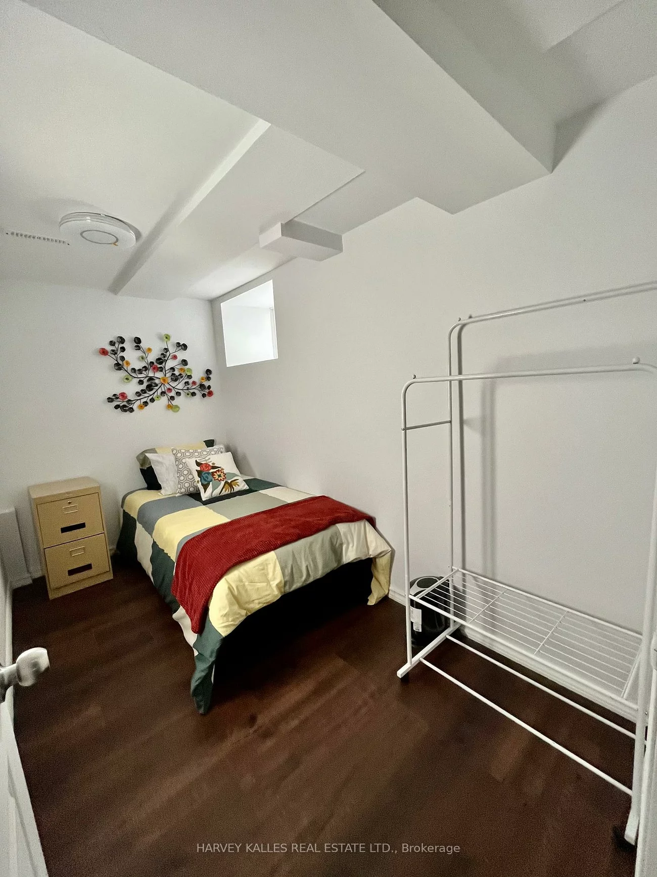 26, Leyton, Oakridge, Toronto