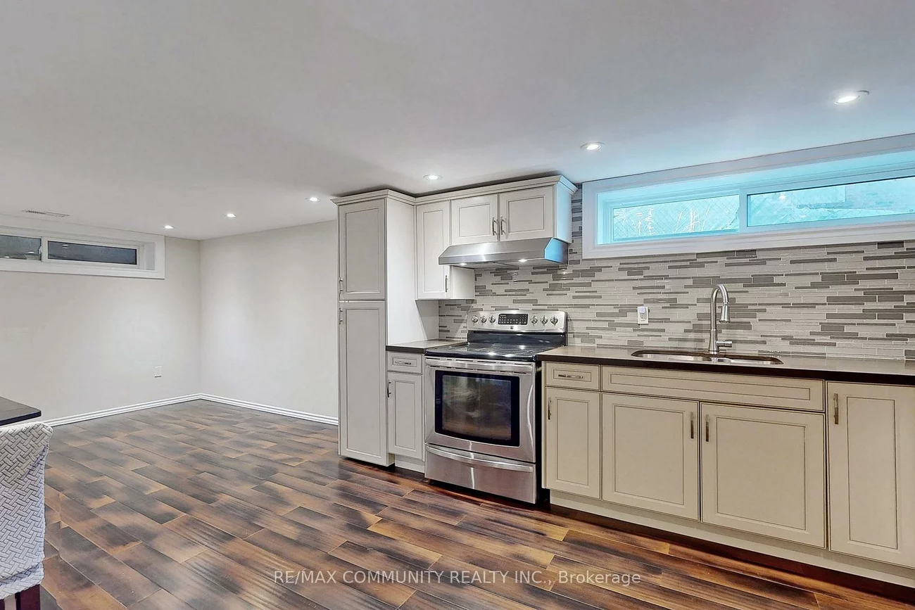 143, Hiscock, Woburn, Toronto