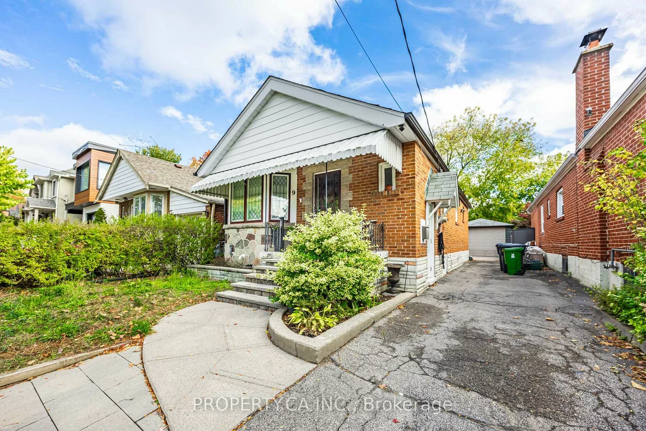 9, Mckayfield, Danforth Village-East York, Toronto