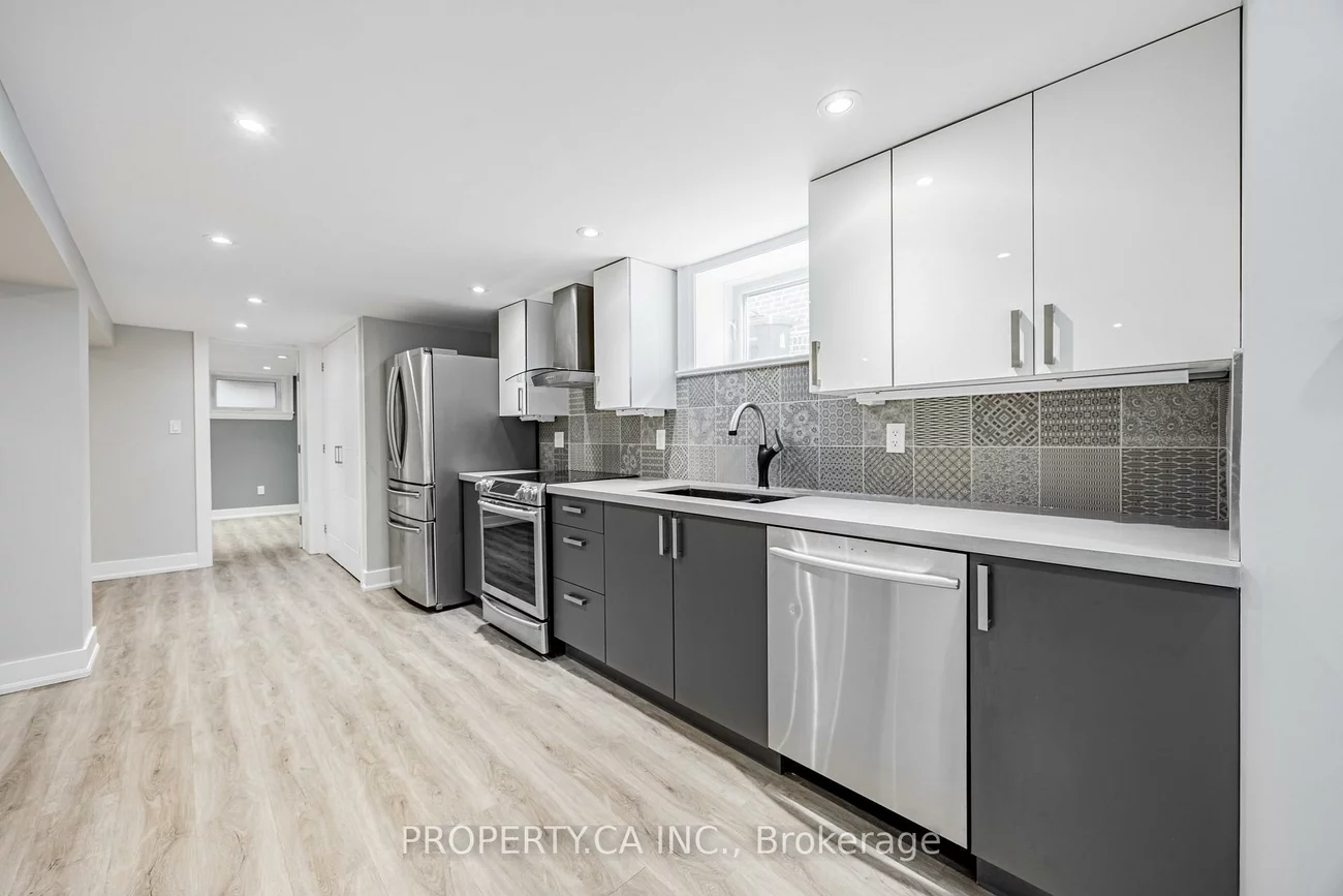 9, Mckayfield, Danforth Village-East York, Toronto