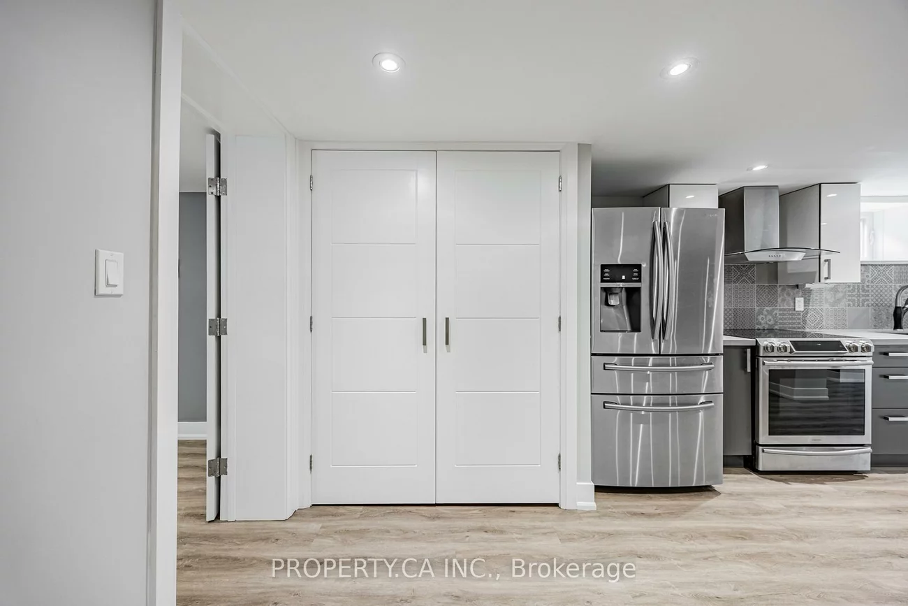 9, Mckayfield, Danforth Village-East York, Toronto