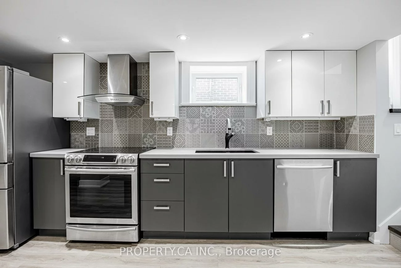 9, Mckayfield, Danforth Village-East York, Toronto