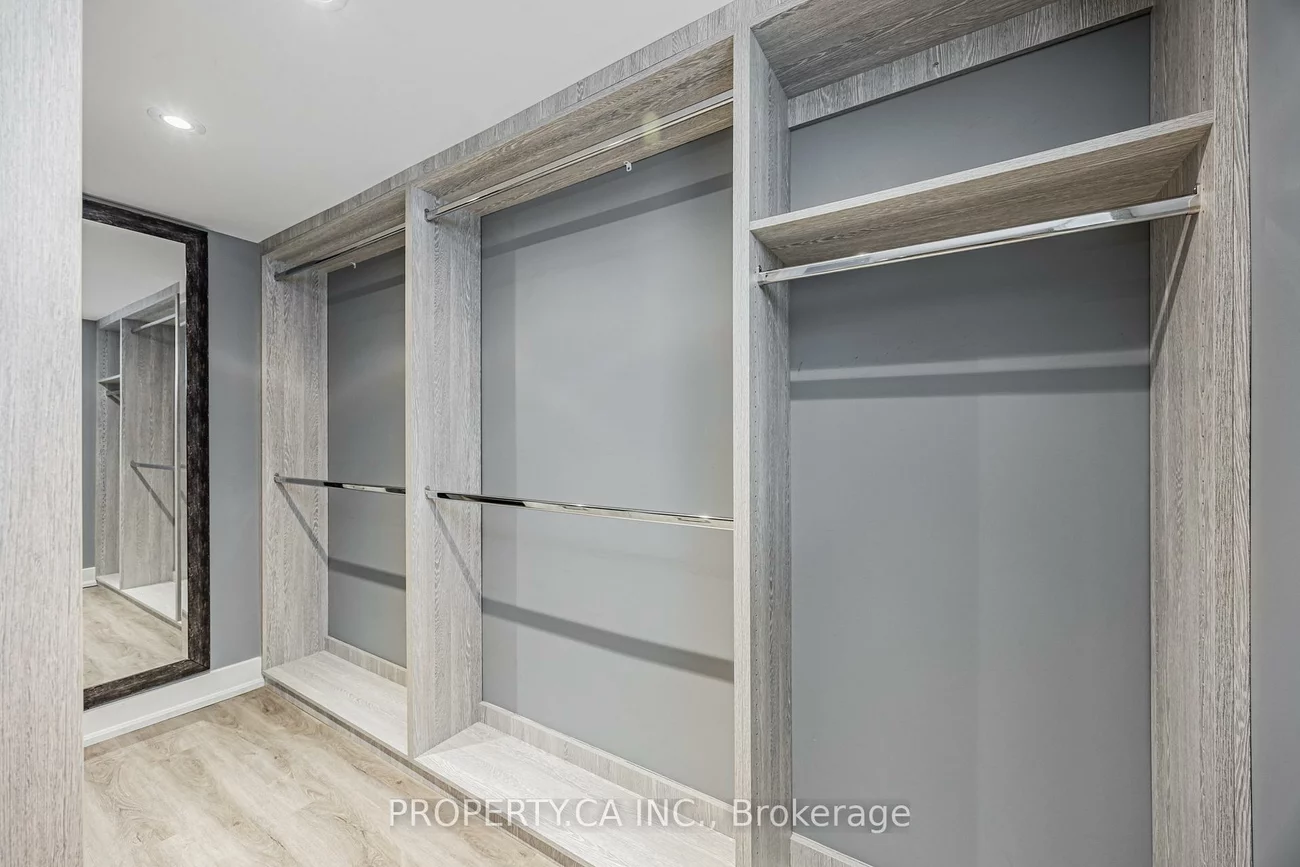 9, Mckayfield, Danforth Village-East York, Toronto