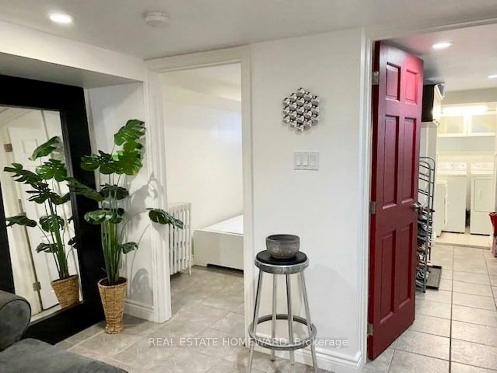 457, Mortimer, Danforth Village-East York, Toronto