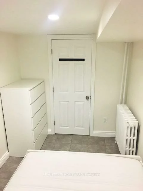 457, Mortimer, Danforth Village-East York, Toronto