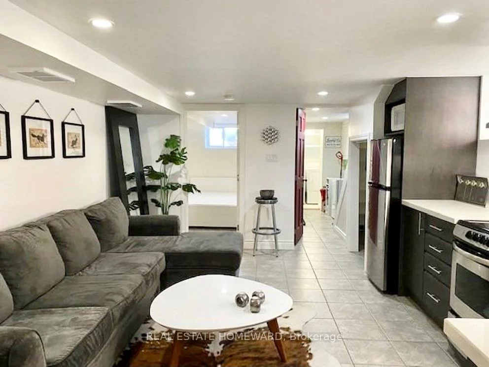 457, Mortimer, Danforth Village-East York, Toronto