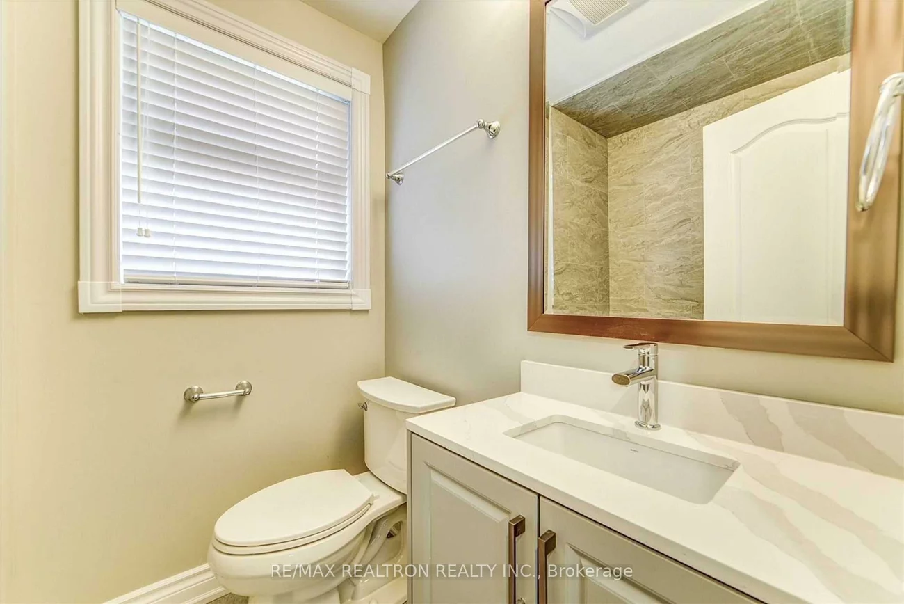 39, Aveline, Woburn, Toronto