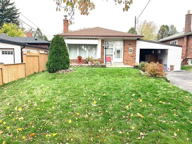 53, Fitzgibbon, Eglinton East, Toronto