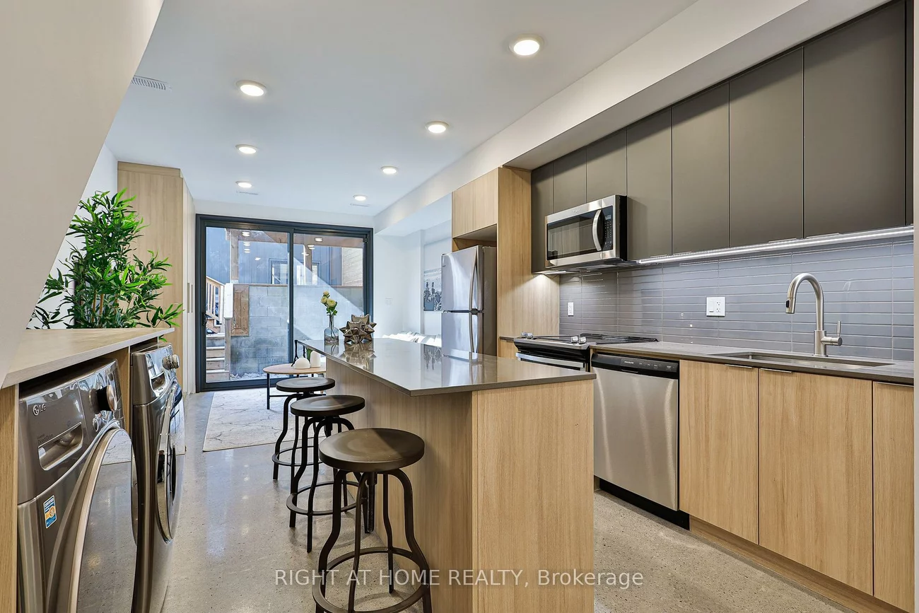 11, Merrill, Woodbine Corridor, Toronto