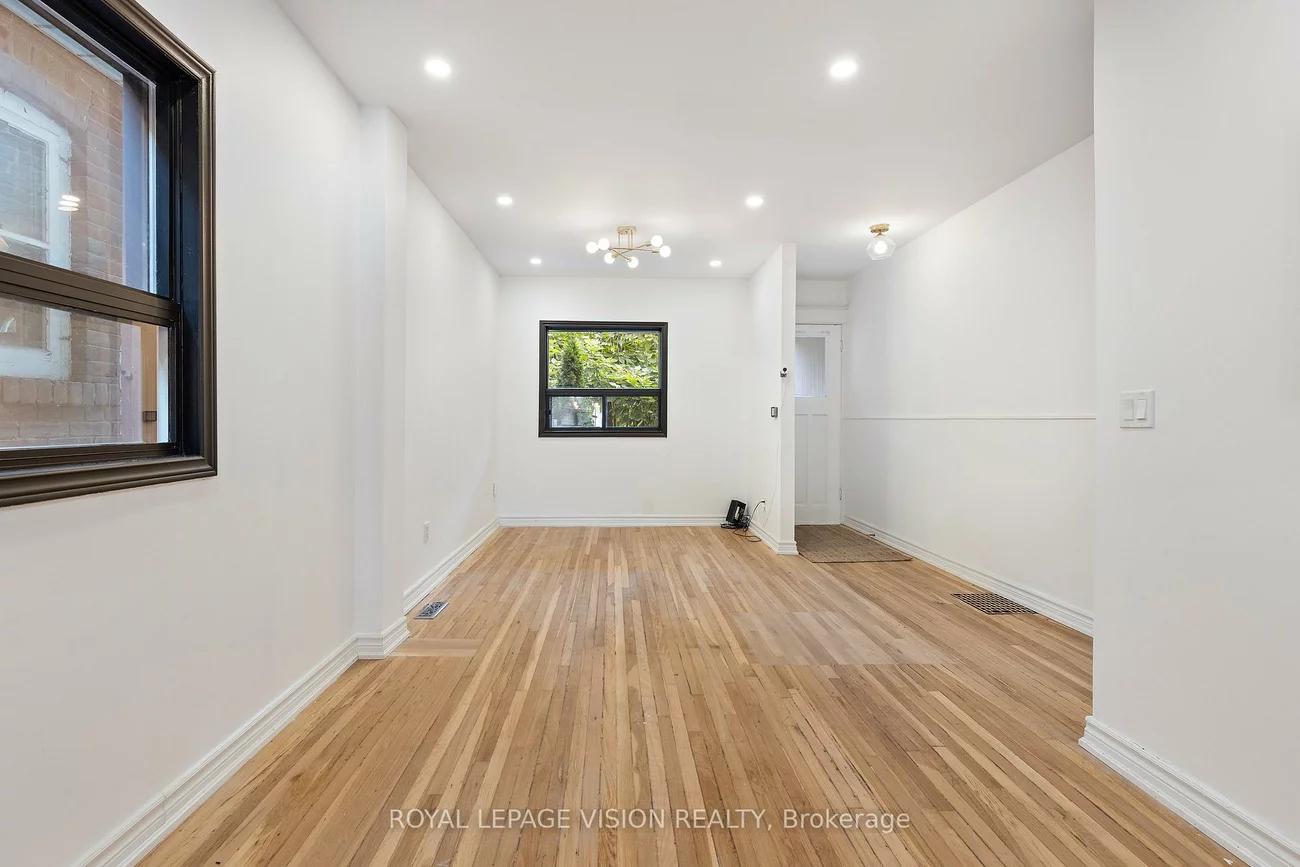 92, Bastedo, Woodbine Corridor, Toronto