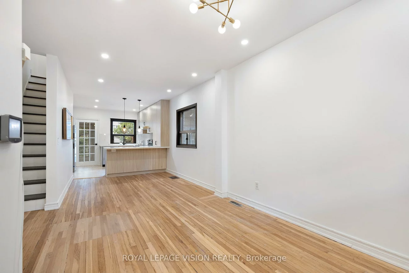 92, Bastedo, Woodbine Corridor, Toronto