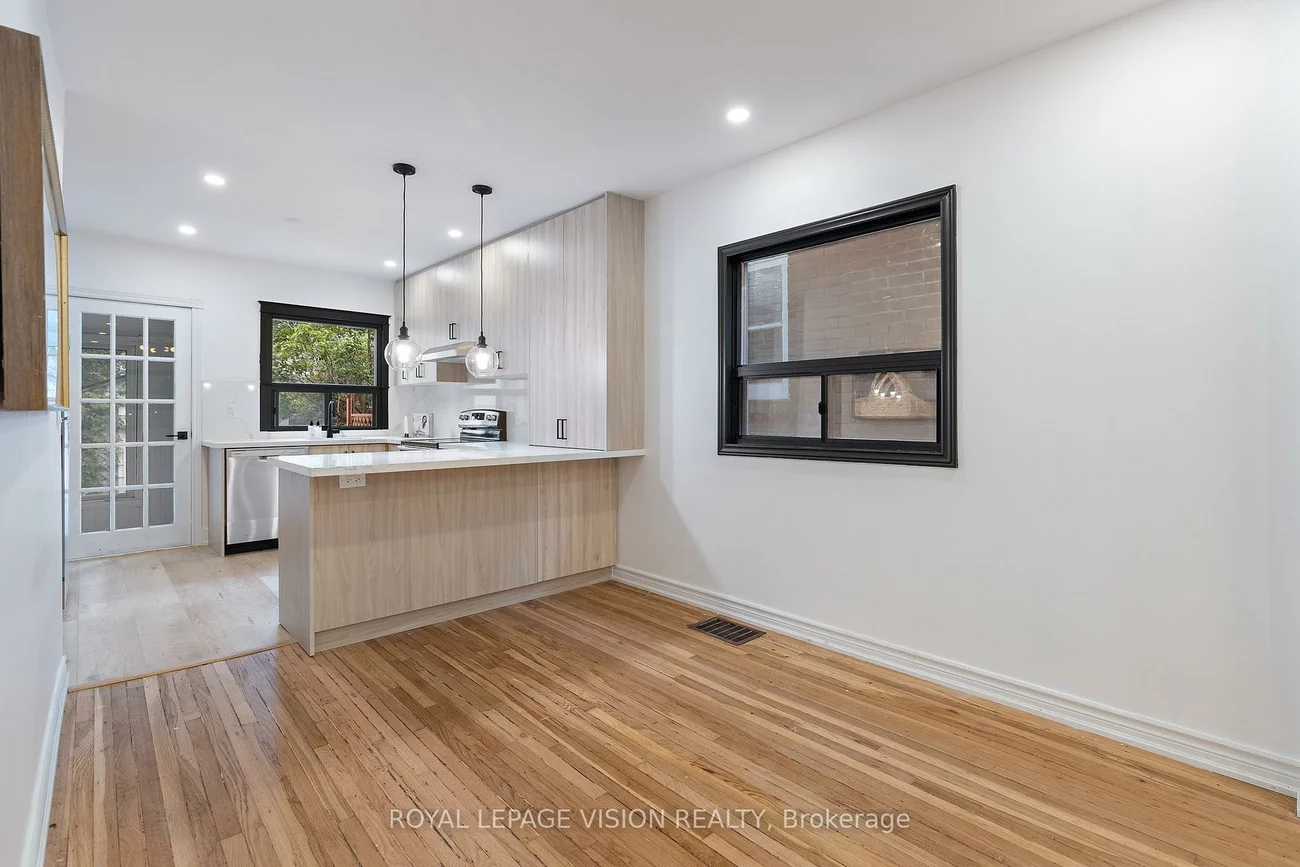 92, Bastedo, Woodbine Corridor, Toronto