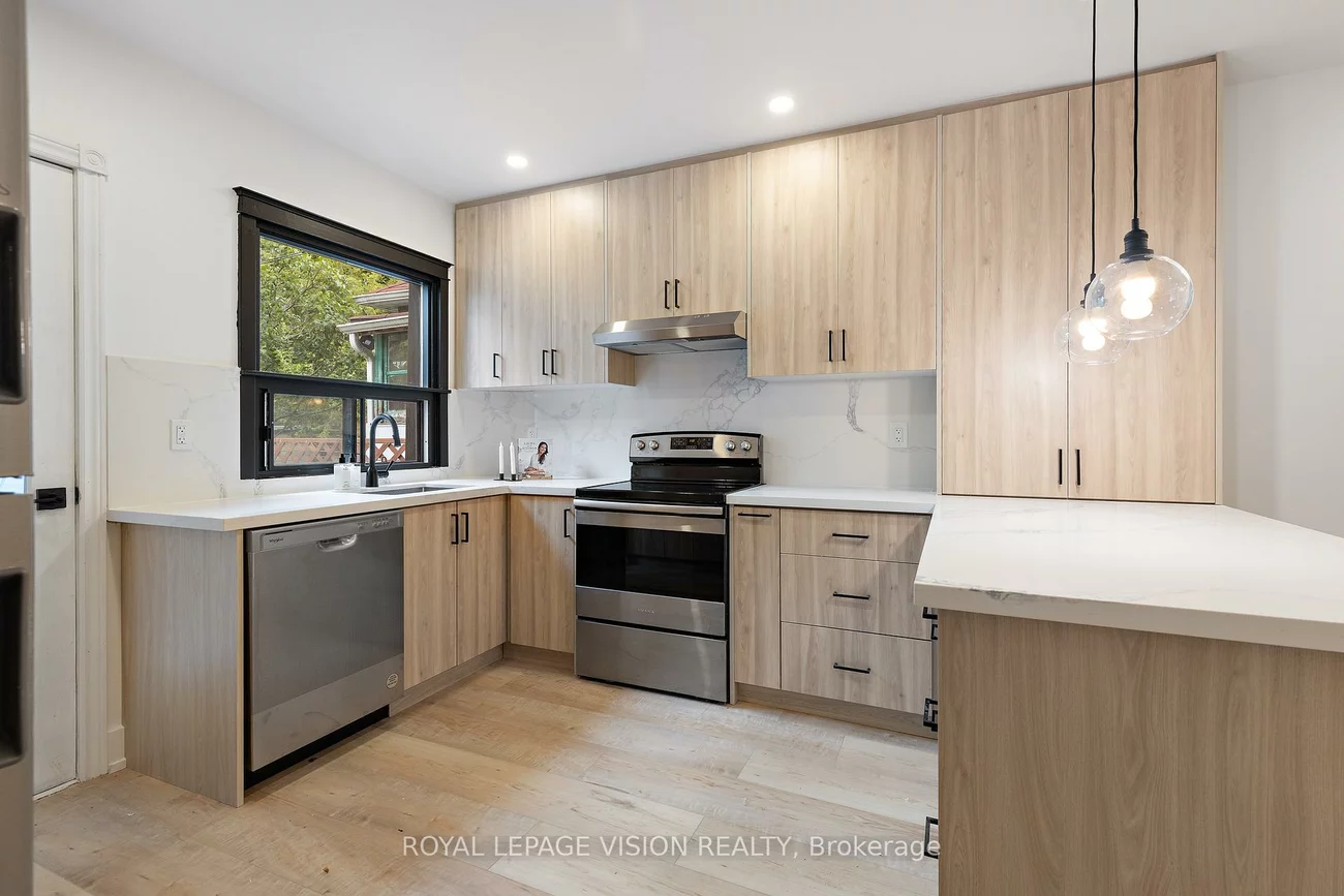 92, Bastedo, Woodbine Corridor, Toronto