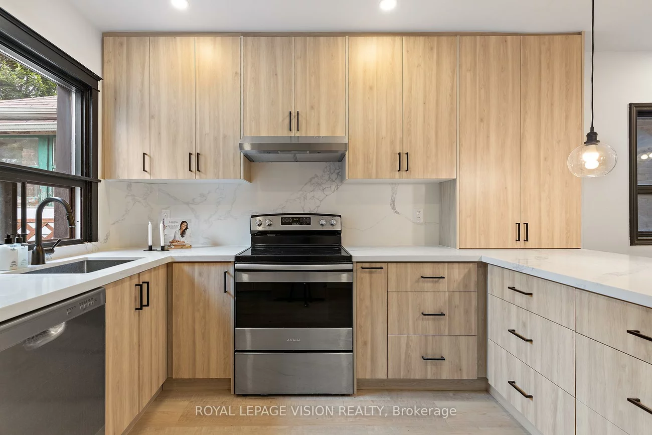 92, Bastedo, Woodbine Corridor, Toronto