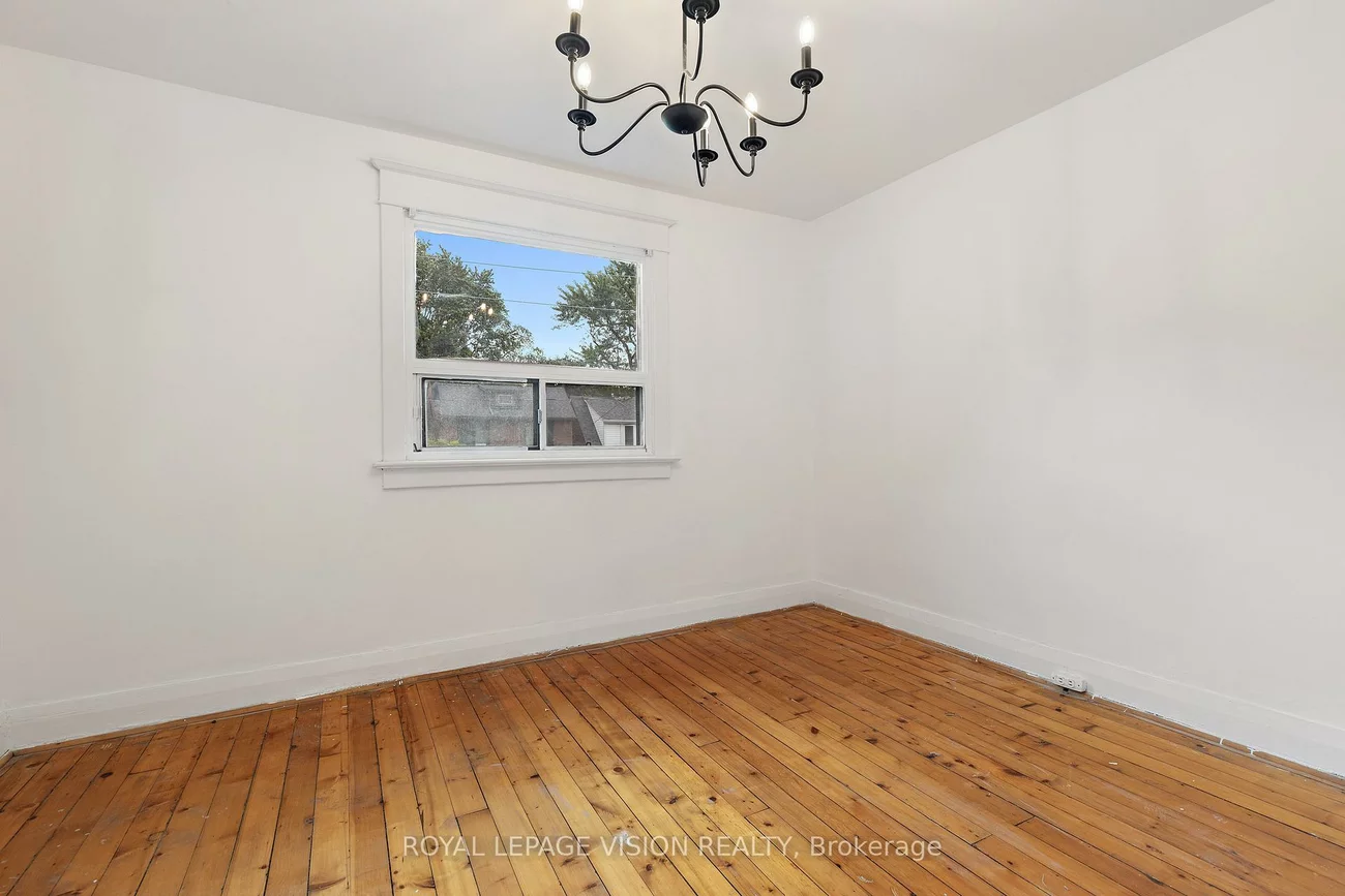 92, Bastedo, Woodbine Corridor, Toronto