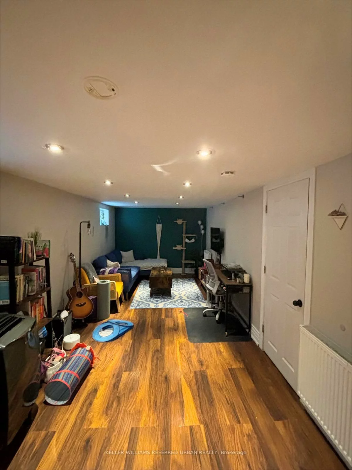 95, Barker, Danforth Village-East York, Toronto