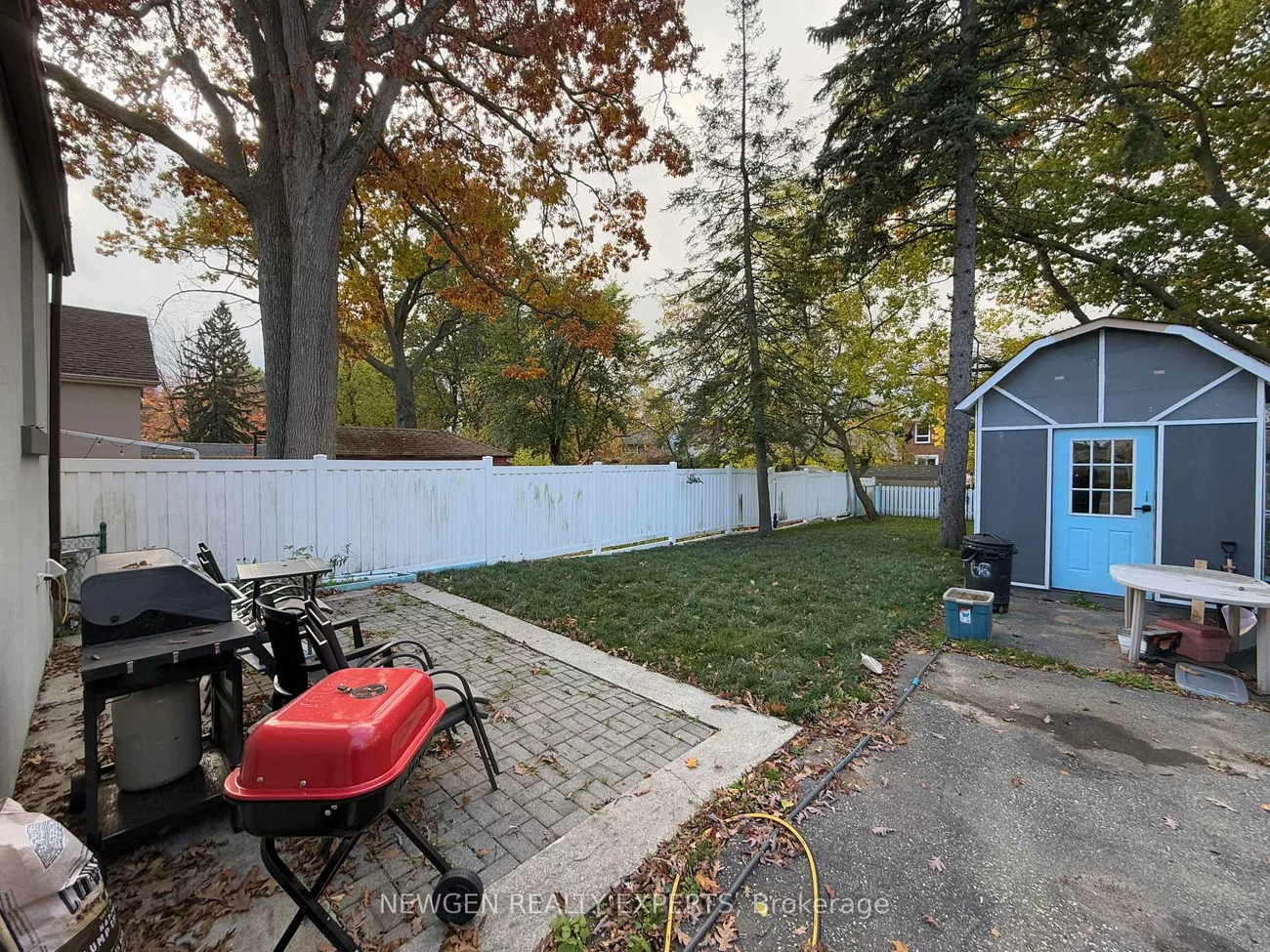 66, Mcdonald, Oakridge, Toronto