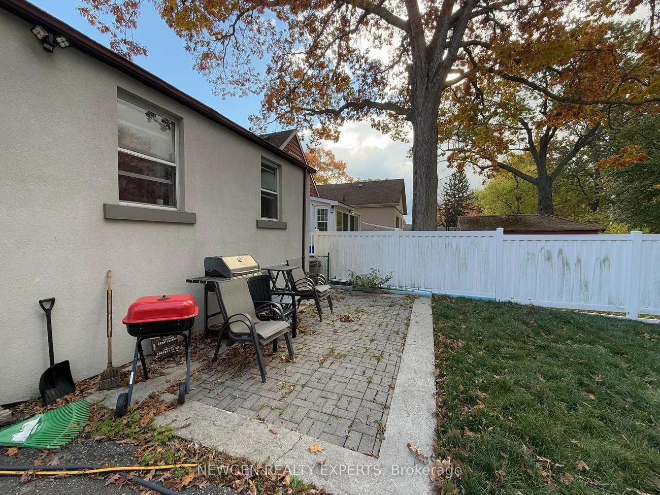 66, Mcdonald, Oakridge, Toronto