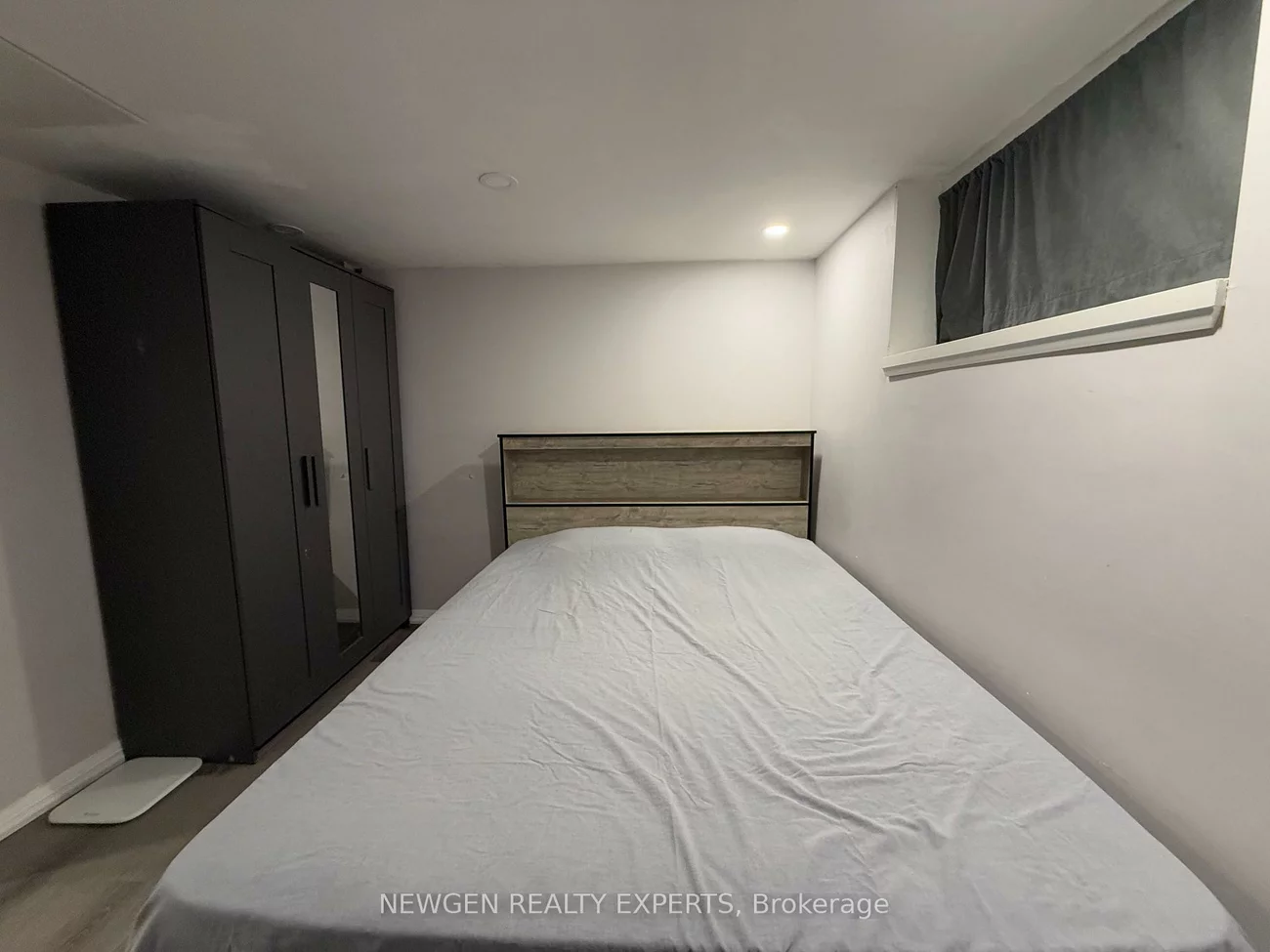 66, Mcdonald, Oakridge, Toronto