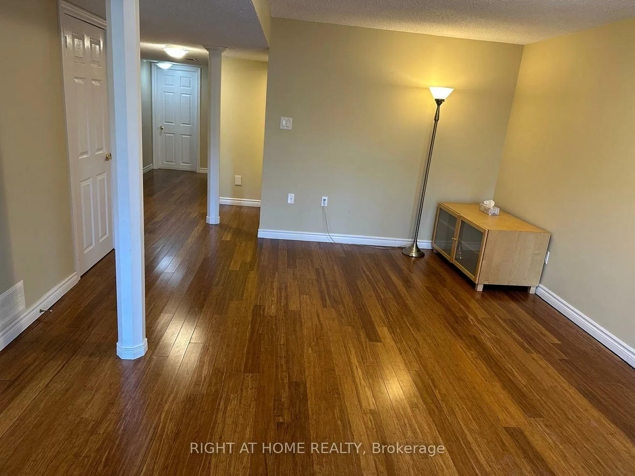 11, Myrna, Agincourt North, Toronto