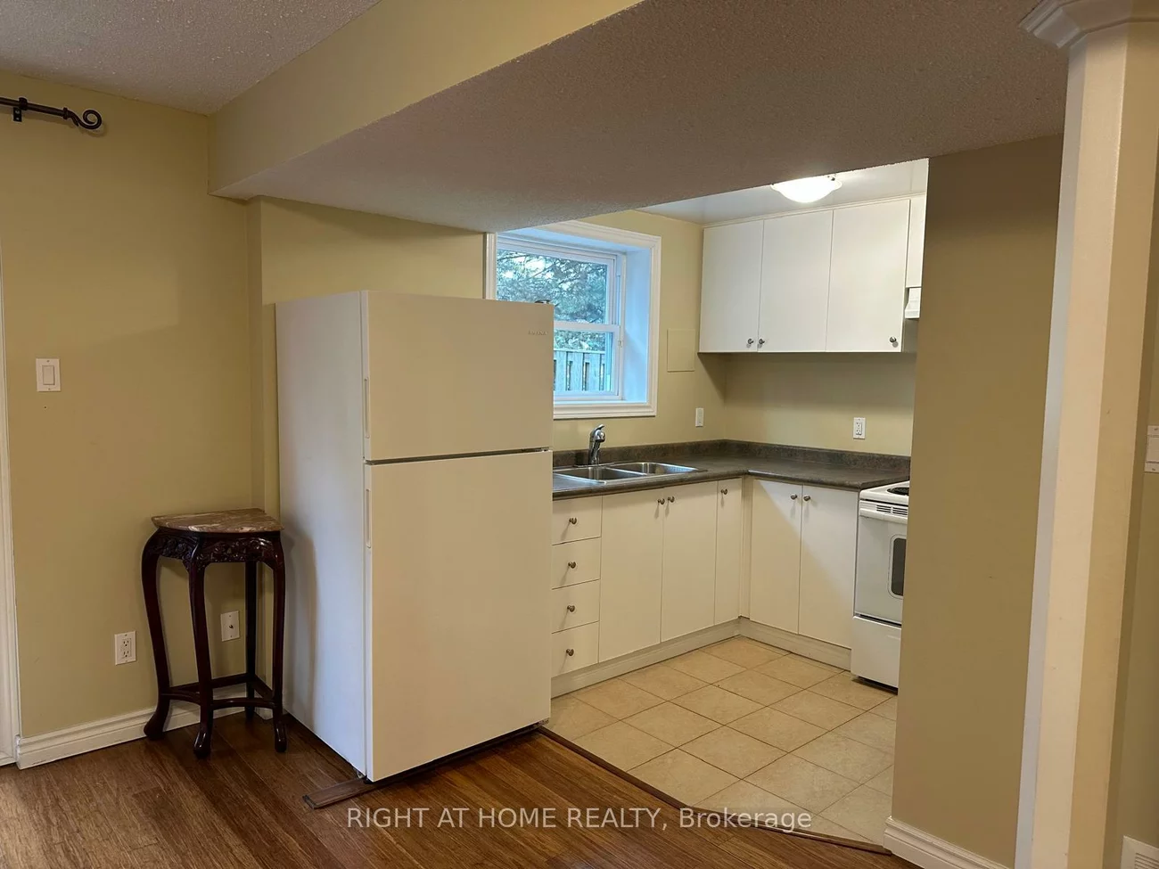 11, Myrna, Agincourt North, Toronto