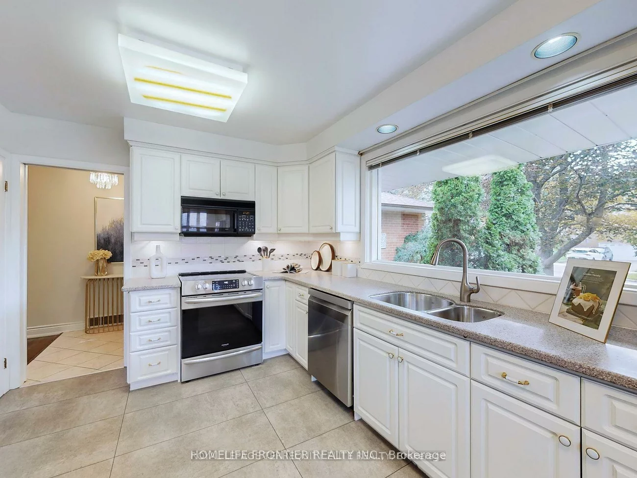 52, Landfair, Woburn, Toronto