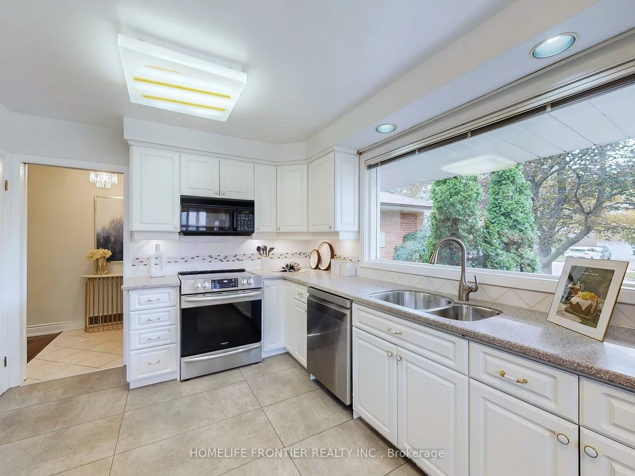 52, Landfair, Woburn, Toronto