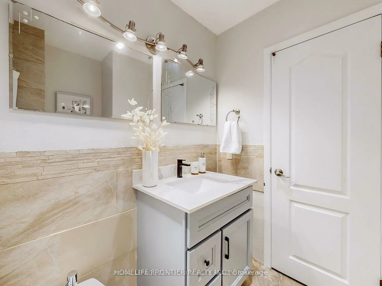 52, Landfair, Woburn, Toronto