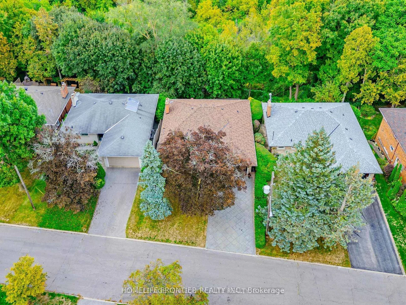 52, Landfair, Woburn, Toronto