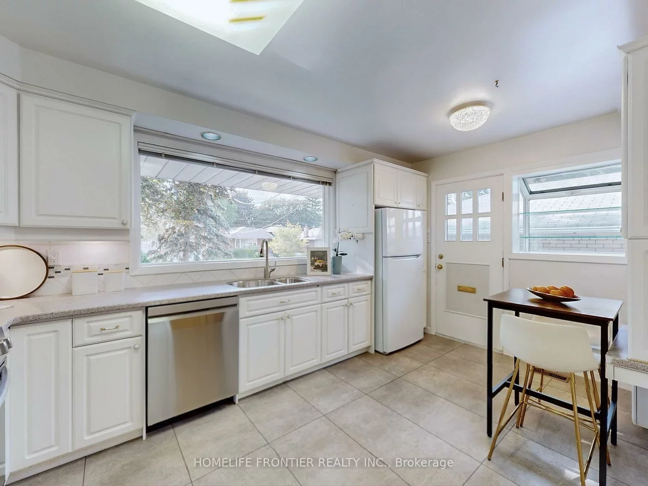 52, Landfair, Woburn, Toronto