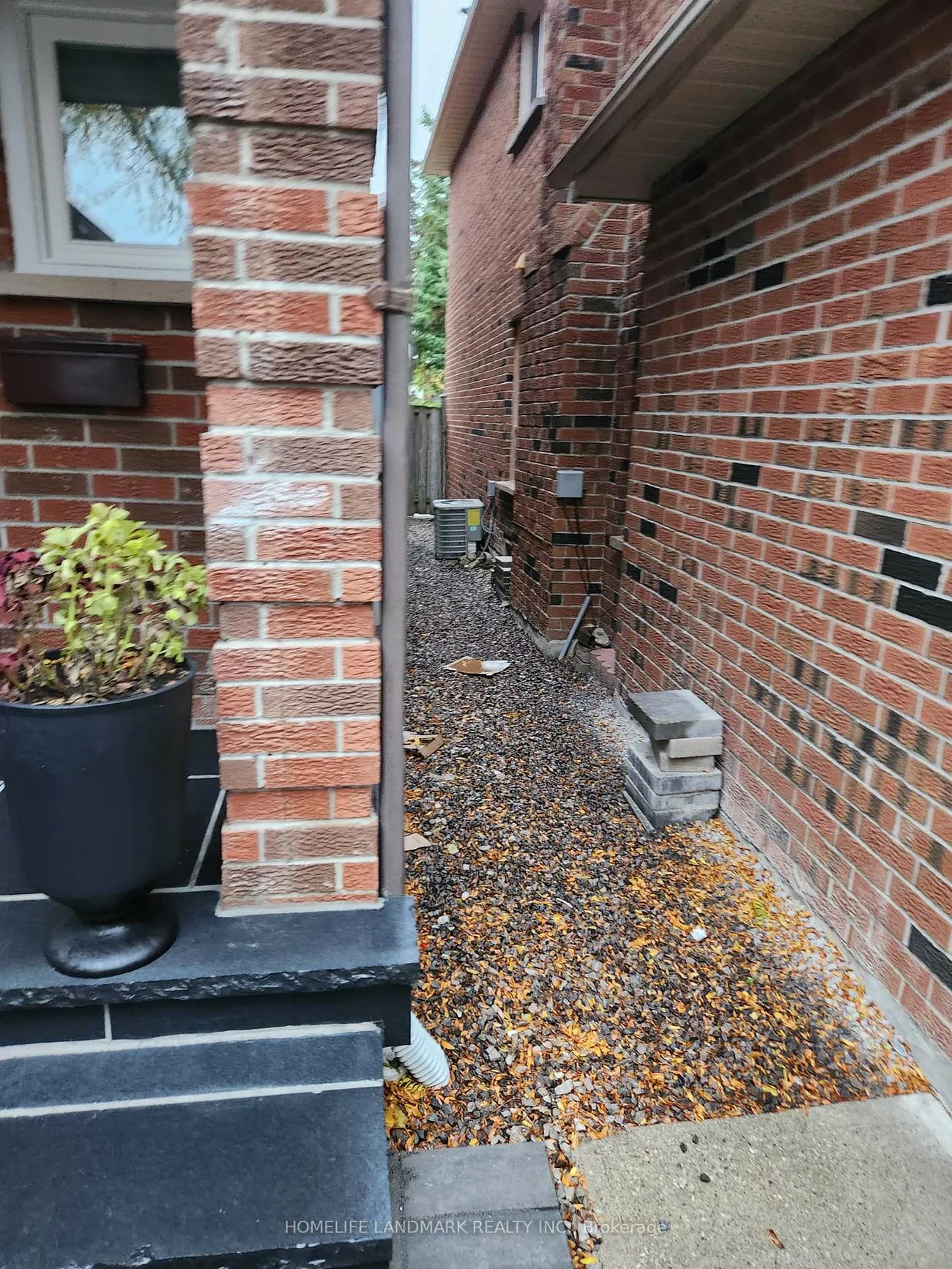 6, Charcoal, Highland Creek, Toronto