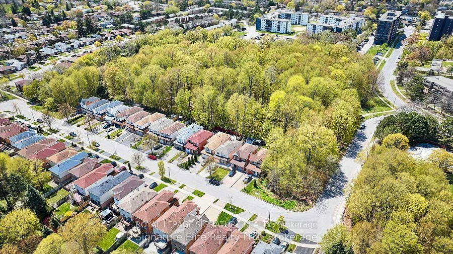 76, Piperbrook, West Hill, Toronto