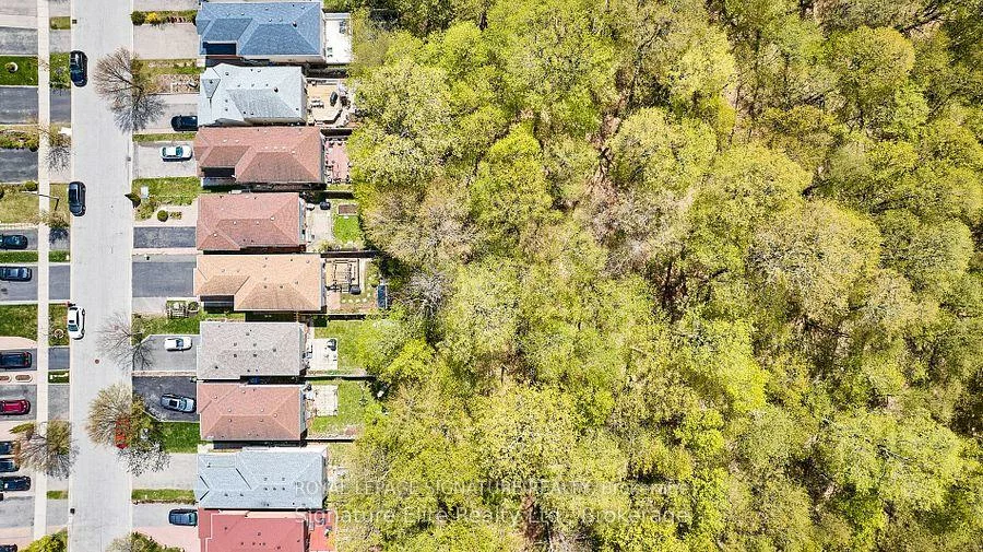 76, Piperbrook, West Hill, Toronto